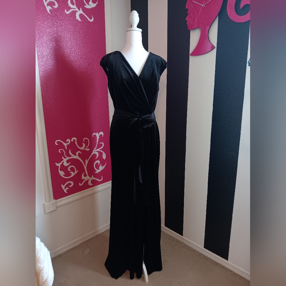 Christina Wu Elegant Black Velvet Wrap Dress